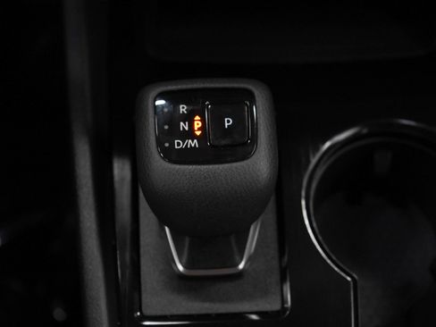 Used 2023 Nissan Rogue SV w/ SV Premium B Package AWD/4WD image 16
