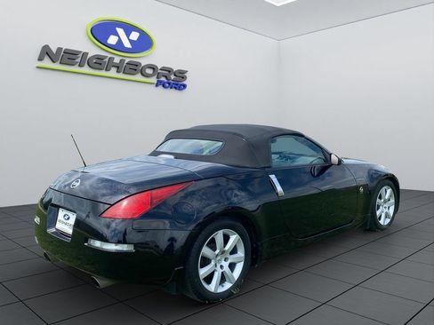 Used 2005 Nissan 350Z Touring RWD image 6