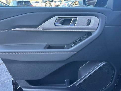 New 2026 Ford Explorer Active image 17