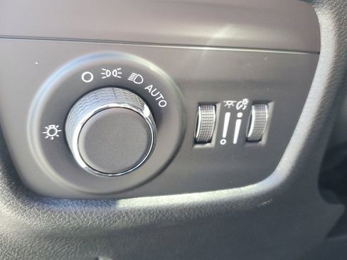 New 2025 Jeep Grand Cherokee L Altitude image 25