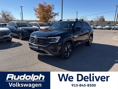 New 2026 Volkswagen Atlas Cross Sport SE image 1