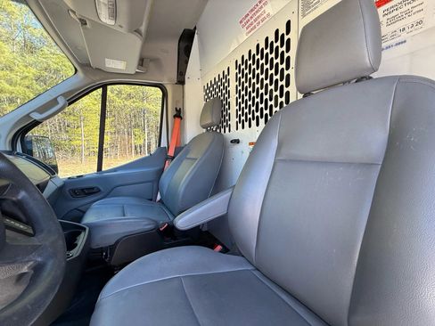 Used 2019 Ford Transit 150 148 Medium Roof image 12