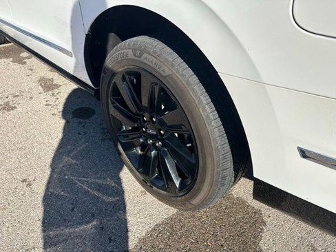 Used 2023 Lincoln Navigator L Reserve image 23