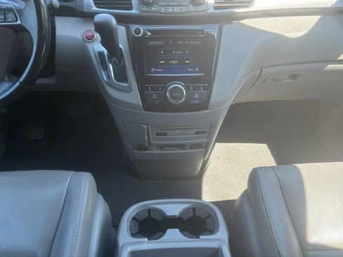 Used 2014 Honda Odyssey EX-L image 11