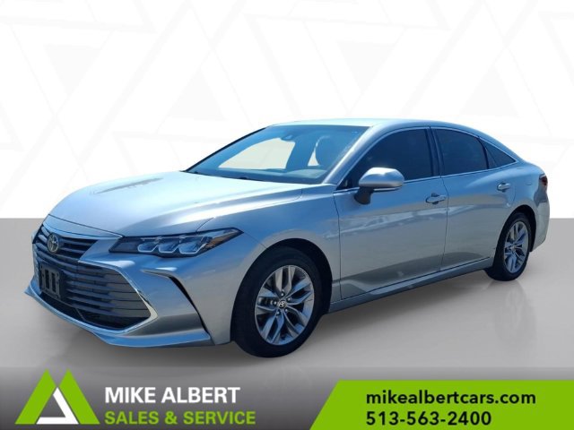 Used 2021 Toyota Avalon XLE AWD/4WD image 3