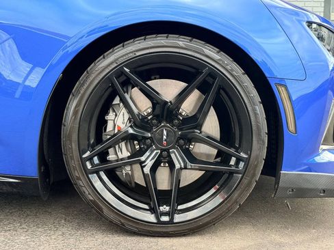 Used 2018 Chevrolet Camaro ZL1 RWD image 14