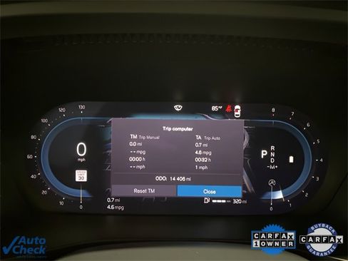 Used 2025 Volvo XC40 B5 Core image 10