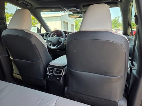 Used 2024 Lexus RX 350 Premium Plus w/ Convenience Package AWD/4WD image 18