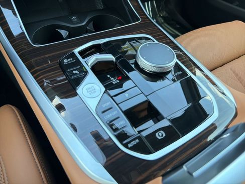 New 2026 BMW X5 sDrive40i w/ Climate Comfort Package RWD image 18