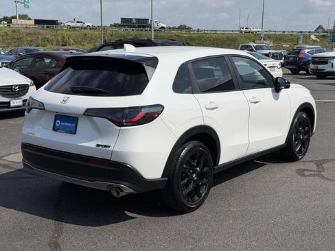 Certified 2024 Honda HR-V Sport image 2