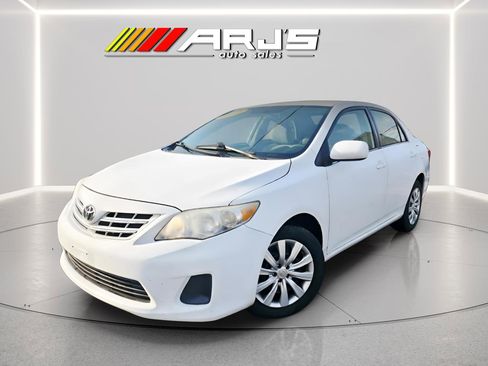 Used 2013 Toyota Corolla image 1