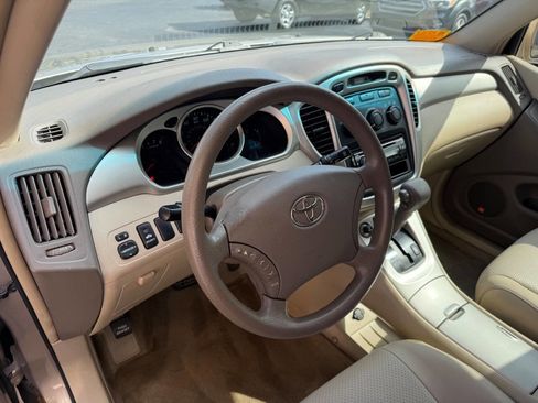 Used 2007 Toyota Highlander 2WD V6 image 4