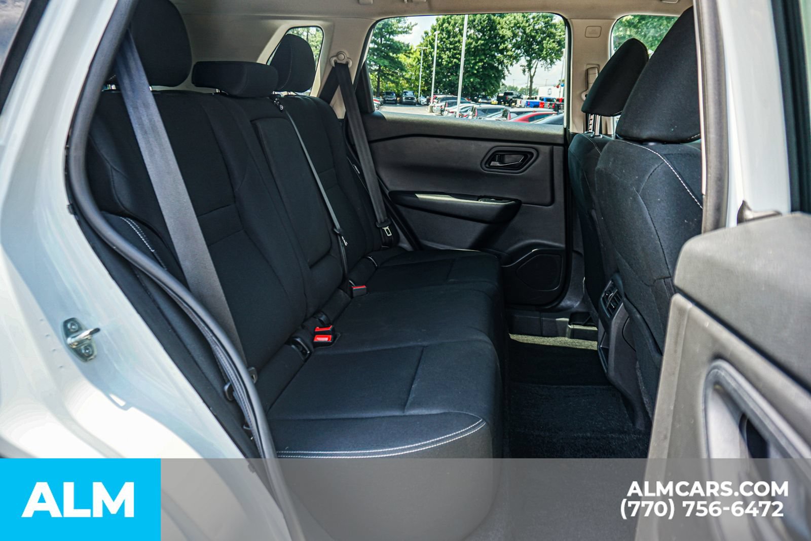 Used 2024 Nissan Rogue S FWD image 23
