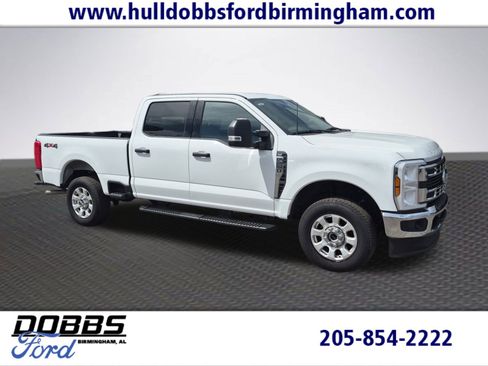 Used 2024 Ford F250 XLT image 1