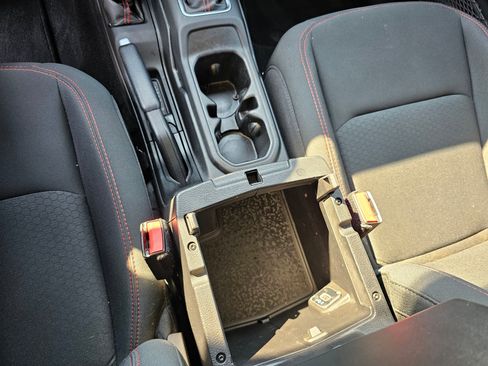 Used 2021 Jeep Wrangler Unlimited Rubicon image 24