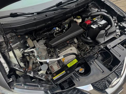 Used 2016 Nissan Rogue SV AWD/4WD image 27