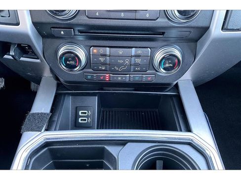 Used 2018 Ford F350 Platinum w/ Platinum Ultimate Package image 21