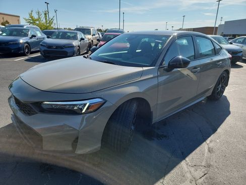 Used 2026 Honda Civic Sport image 3