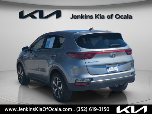 Used 2020 Kia Sportage LX image 5