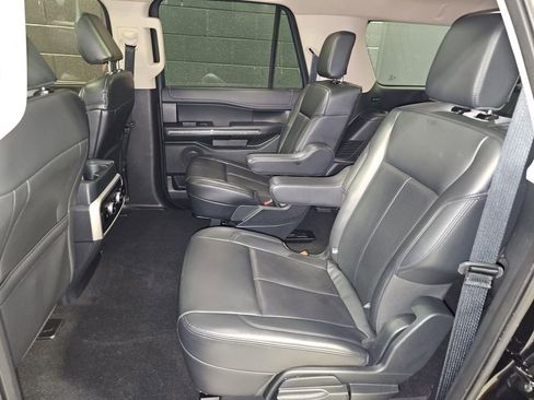 Used 2024 Ford Expedition Max XLT image 32