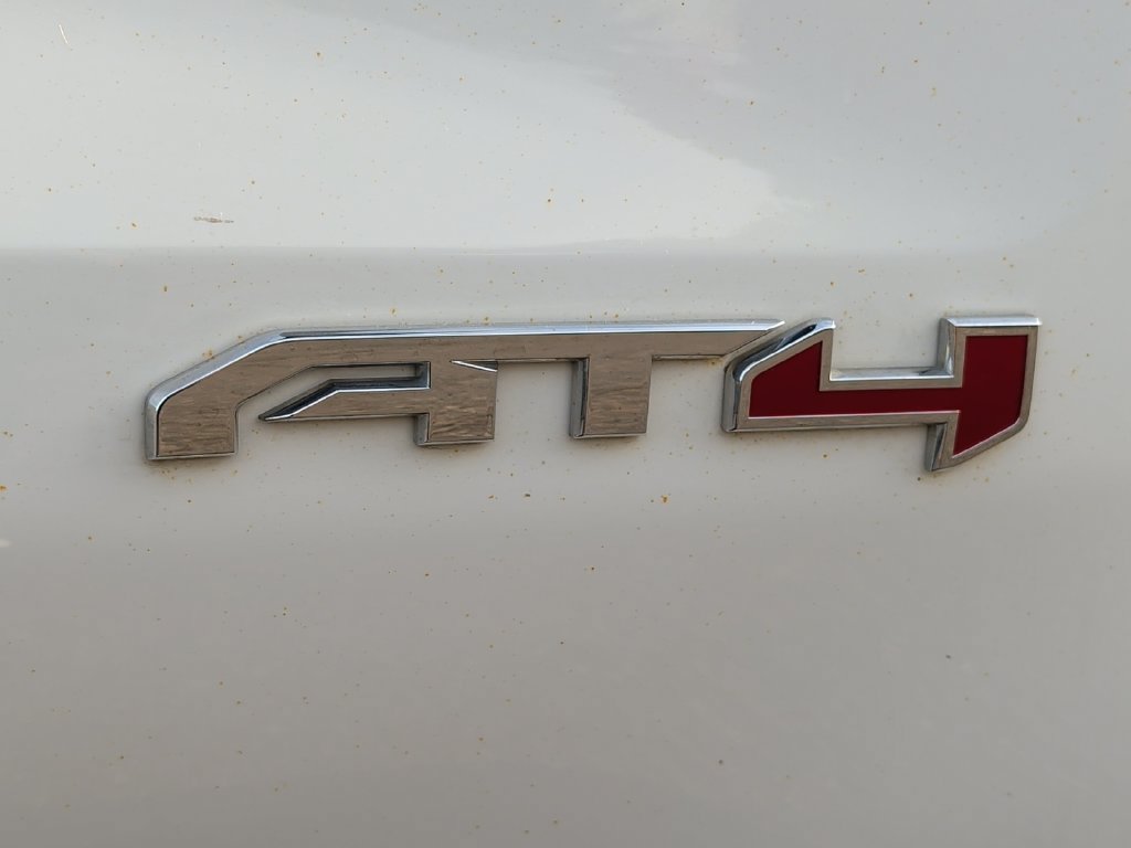 Used 2024 GMC Sierra 1500 AT4 w/ Technology Package AWD/4WD image 42