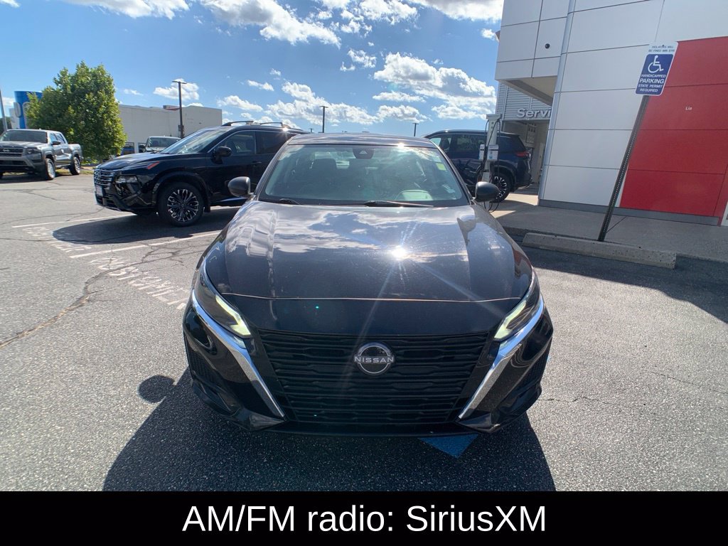 Used 2025 Nissan Altima 2.5 SV FWD image 9