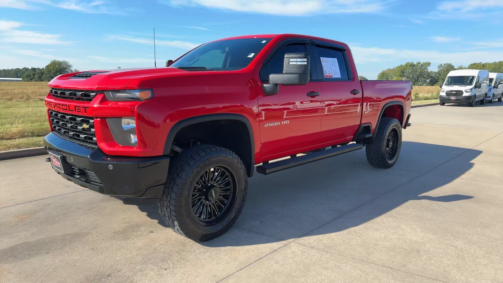Used 2022 Chevrolet Silverado 2500 Custom AWD/4WD image 3