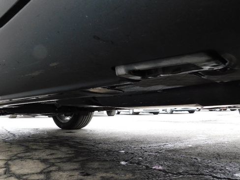 Used 2014 Porsche Cayenne Platinum Edition image 44