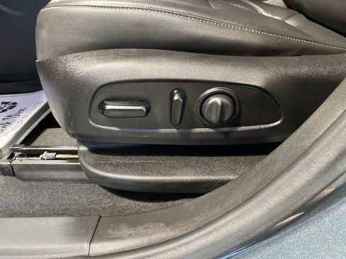 Certified 2019 Chevrolet Blazer LT image 23