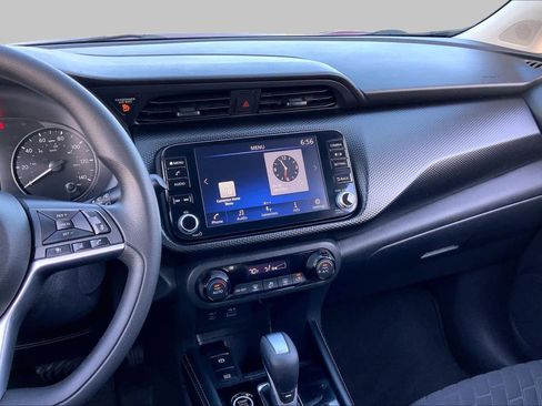 Used 2021 Nissan Kicks SV FWD image 7