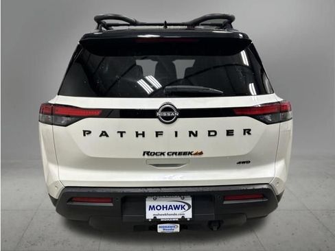 Used 2024 Nissan Pathfinder Rock Creek AWD/4WD image 2