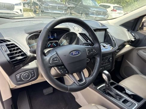 Used 2019 Ford Escape Titanium FWD image 33