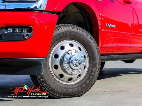 Used 2024 RAM 3500 Limited w/ Towing Technology Group image 2