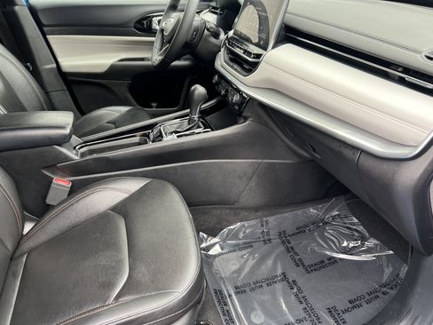 Used 2024 Jeep Compass Limited image 24