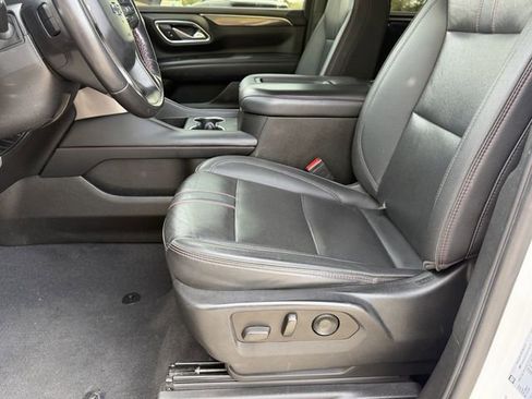 Used 2022 Chevrolet Tahoe RST AWD/4WD image 15