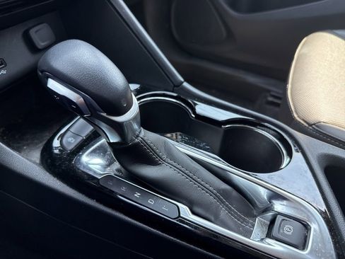 Used 2024 Buick Encore GX Sport Touring w/ Experience Buick Package FWD image 20