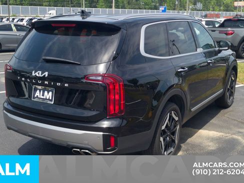 Used 2025 Kia Telluride S FWD image 6
