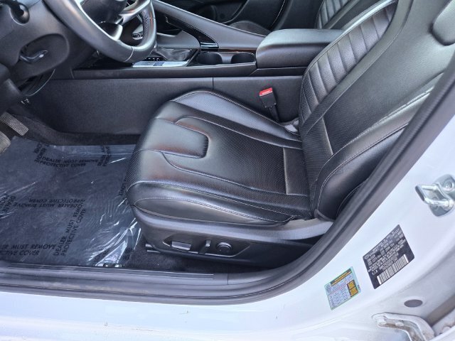 Used 2024 Hyundai Elantra Limited FWD image 19