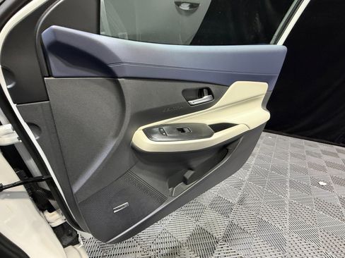 New 2026 Nissan Sentra SL FWD image 16