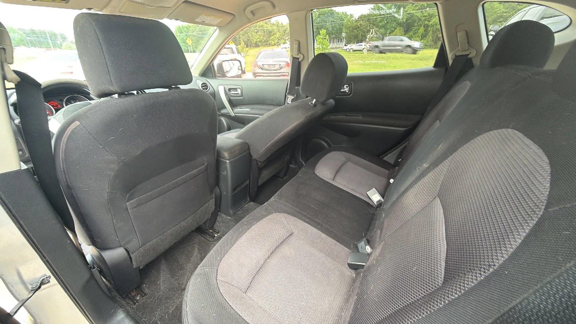 Used 2010 Nissan Rogue SL FWD image 9