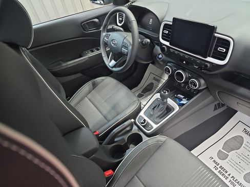 New 2026 Hyundai Venue SEL FWD image 10