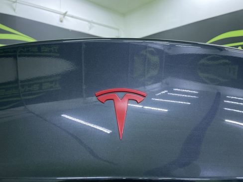 Used 2021 Tesla Model Y Long Range image 13