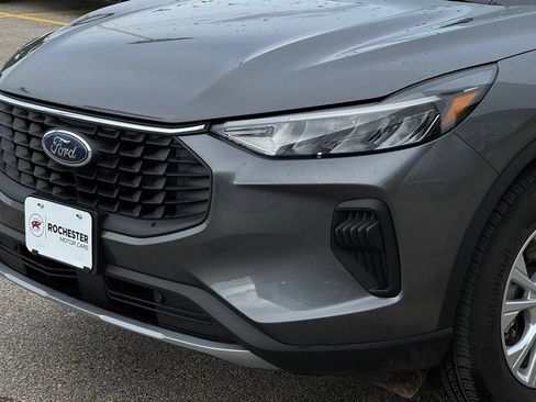 Used 2025 Ford Escape Active AWD/4WD image 40