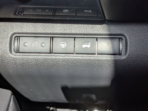 New 2025 Nissan Pathfinder SV image 27