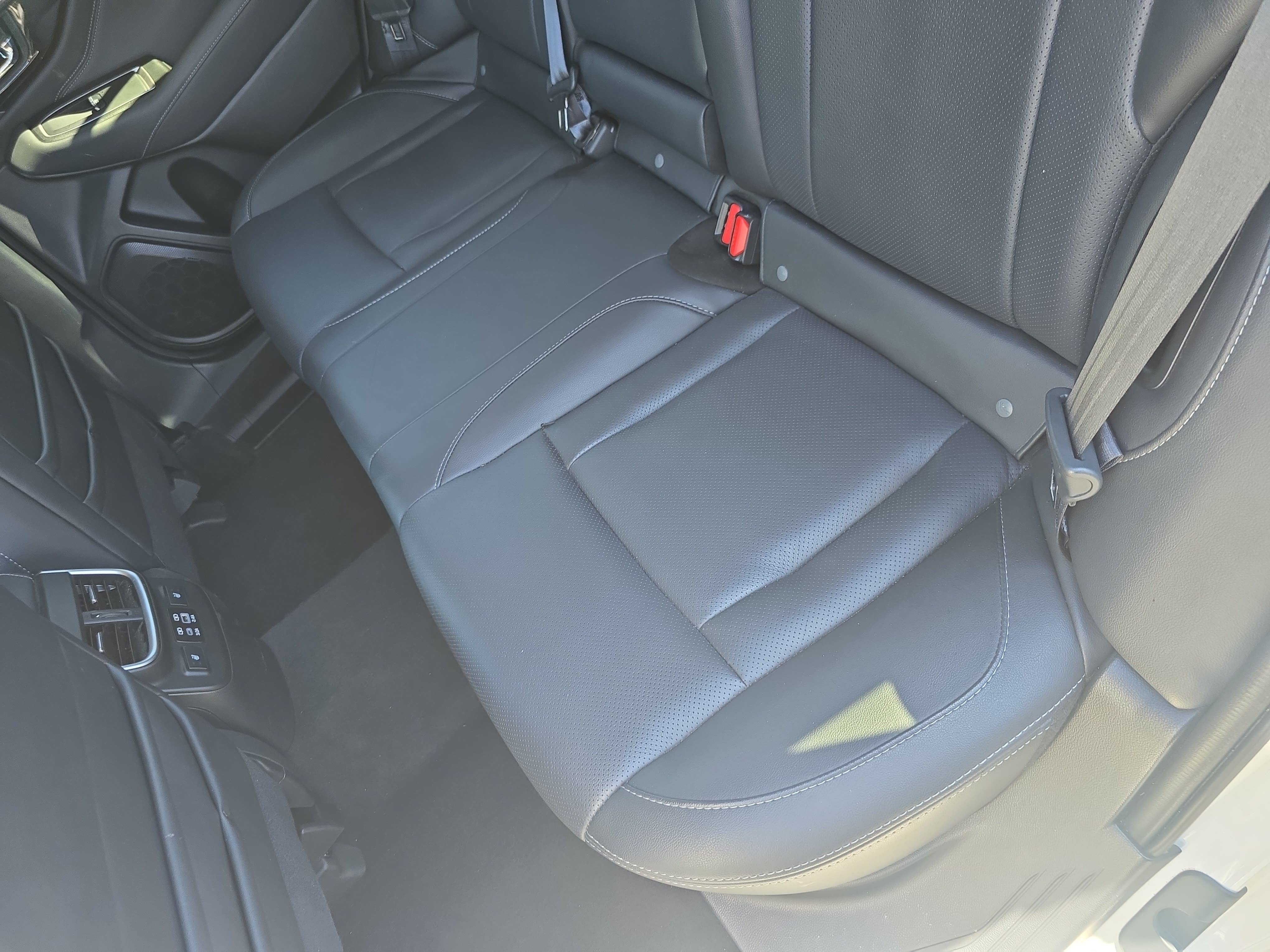 Used 2024 Subaru Outback Limited AWD/4WD image 14