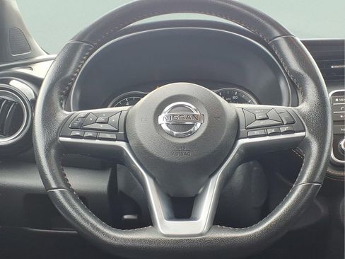 Used 2020 Nissan Kicks SR w/ SR Premium Package image 17