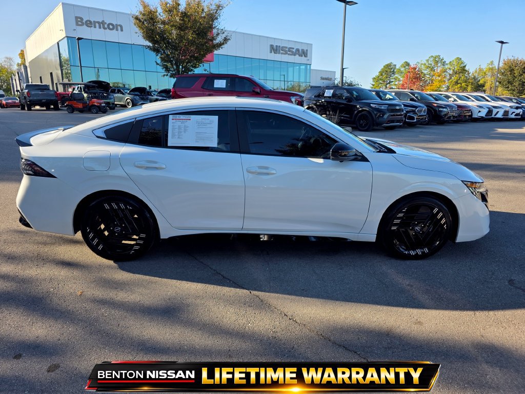 Used 2026 Nissan Sentra SR w/ SR Premium Package FWD image 10