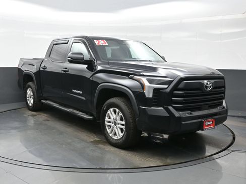 Used 2023 Toyota Tundra SR5 w/ SR5 Convenience Package AWD/4WD image 8
