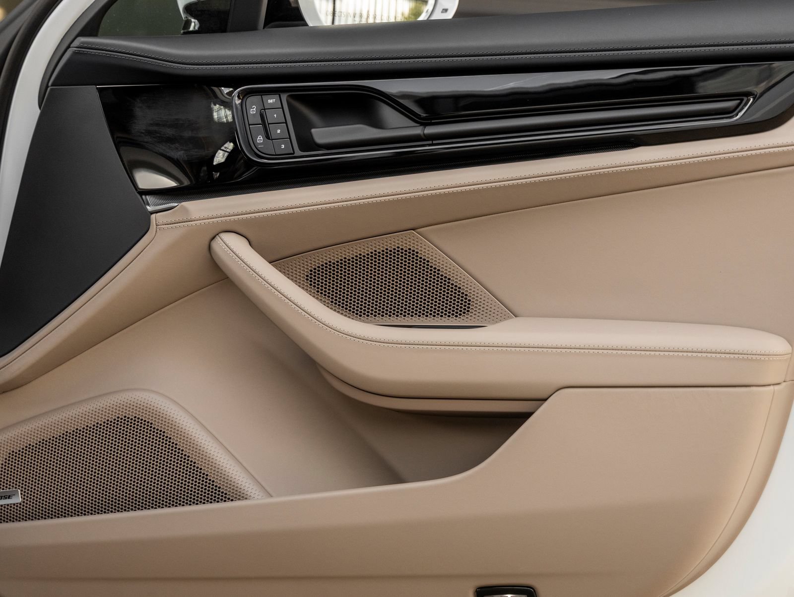 New 2026 Porsche Panamera RWD image 44