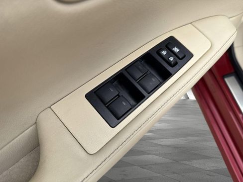 Used 2014 Lexus ES 350 w/ Premium Package image 10